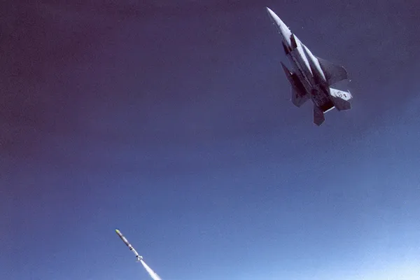 파일:AQ-7 발사 F-15.webp